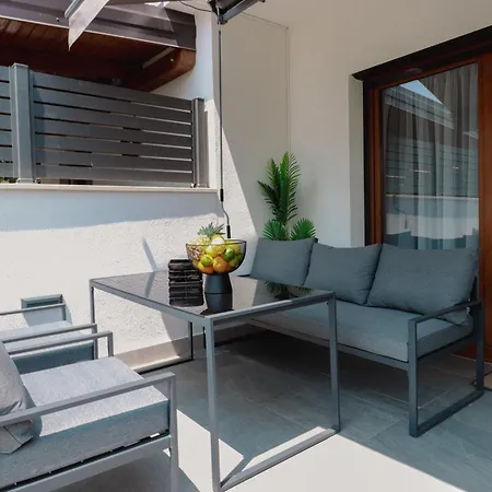 Athena * Цриквеница